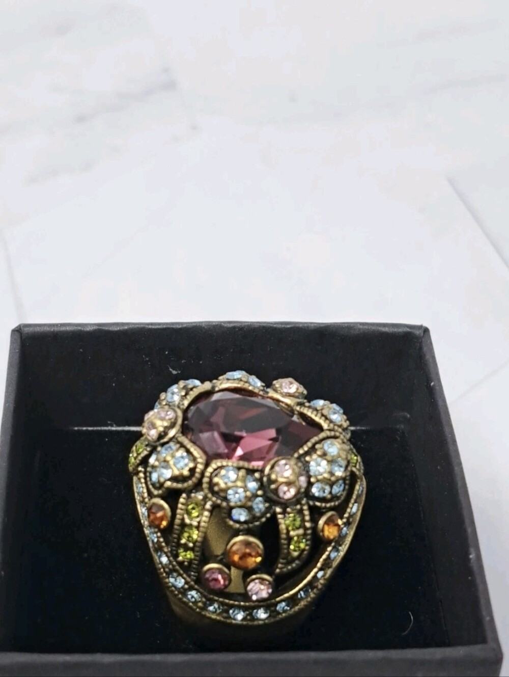 Heidi Daus Swarovski Crystal Statement Cocktail Ring - 9.5 - Picture 9 of 10